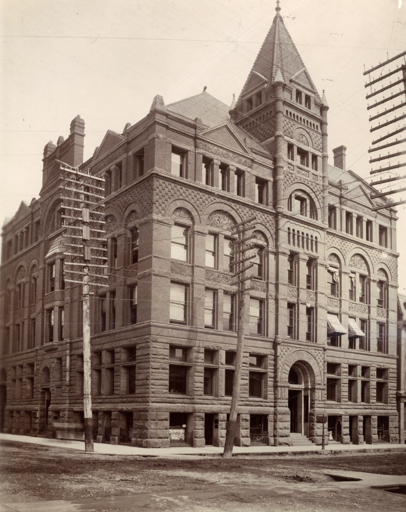 SE corner Bay and Richmond W 1890 College of Phys and Surg